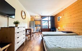 Joli studio Brides-les-Bains avec vue montagne et piscine